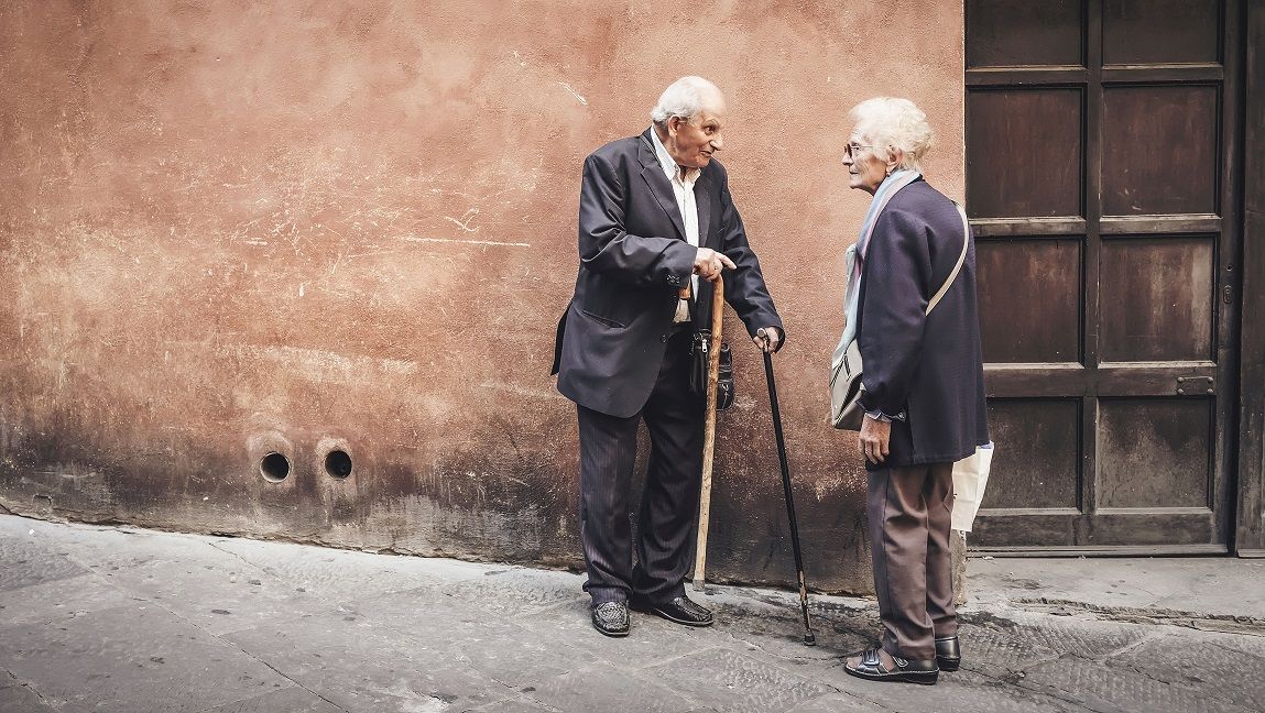 Samotność emeryta – co robić, aby w życie nie wkradła się nuda?